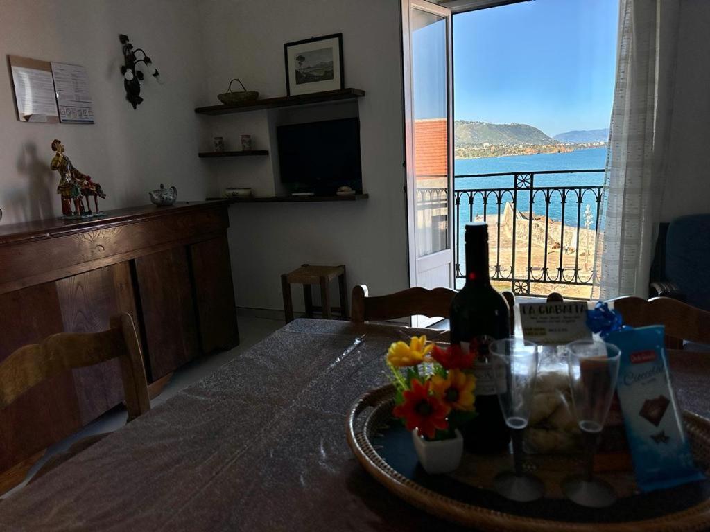 Molo Sea View Apartment 체팔루 외부 사진